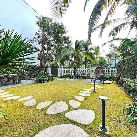 Oakwood Ha Long Hotel Bagian luar foto