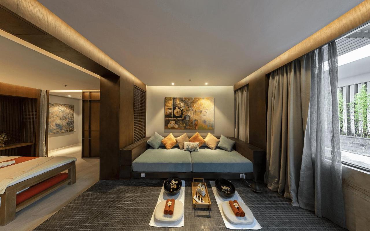 Oakwood Ha Long Hotel Bagian luar foto