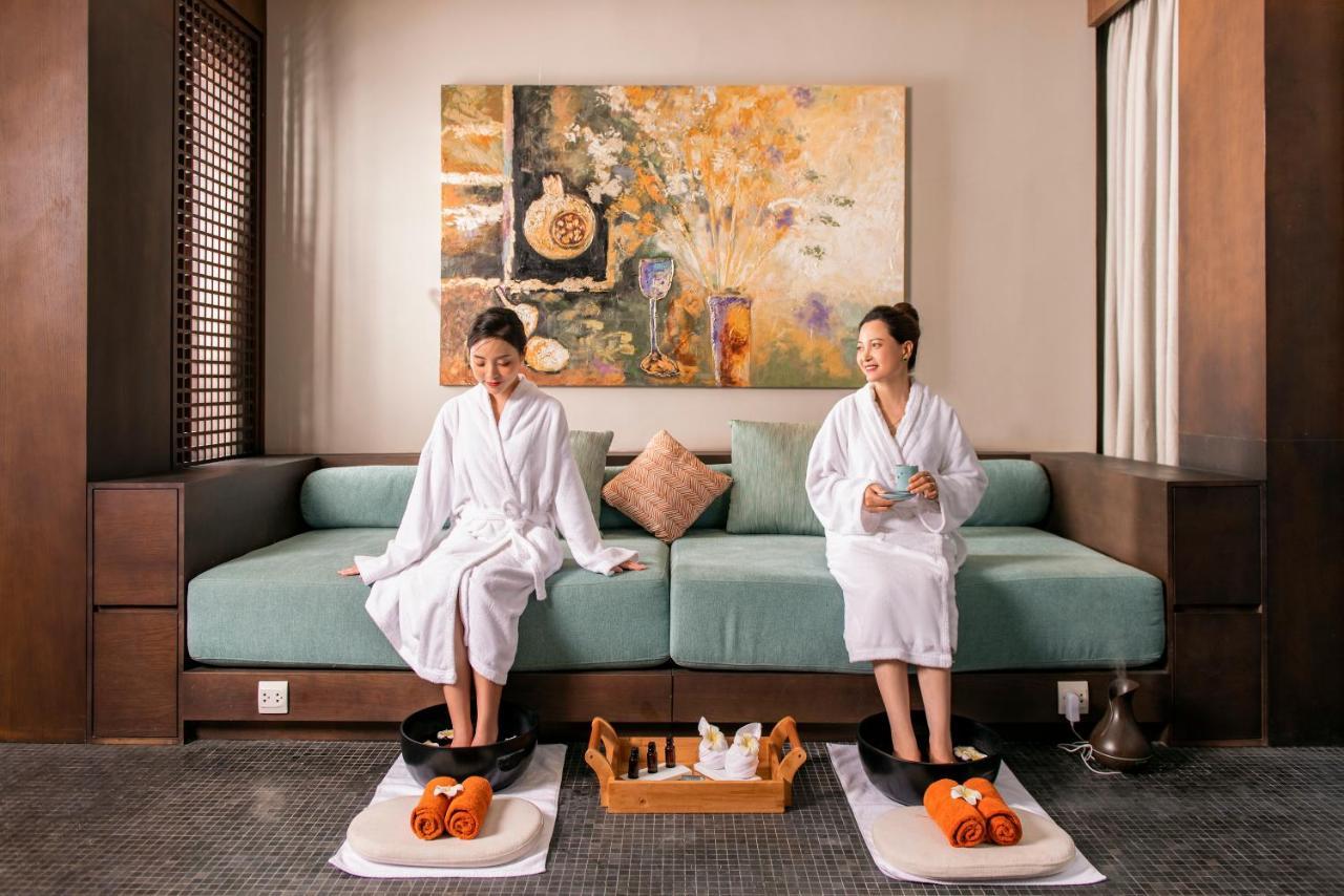 Oakwood Ha Long Hotel Bagian luar foto