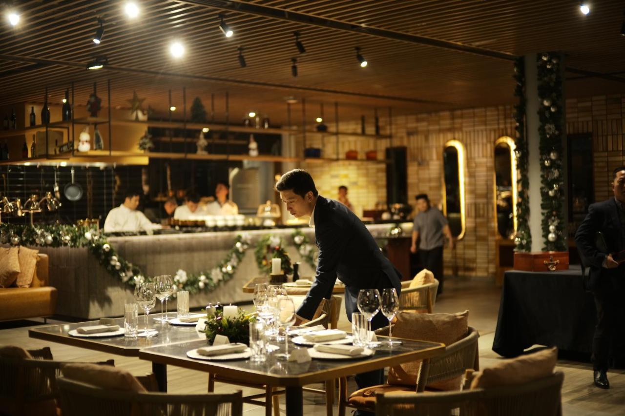 Oakwood Ha Long Hotel Bagian luar foto