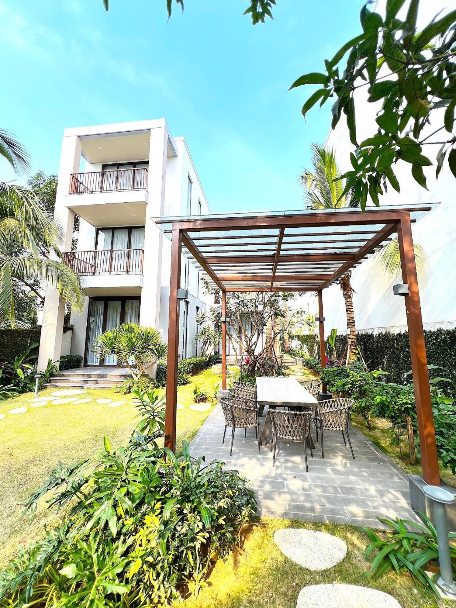 Oakwood Ha Long Hotel Bagian luar foto