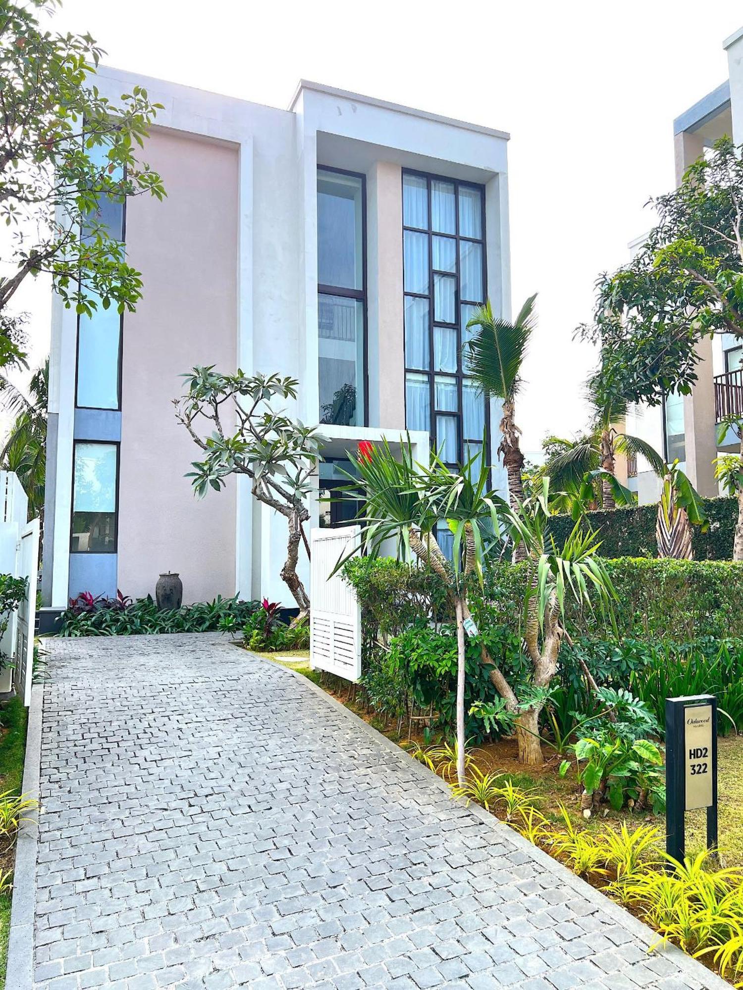 Oakwood Ha Long Hotel Bagian luar foto