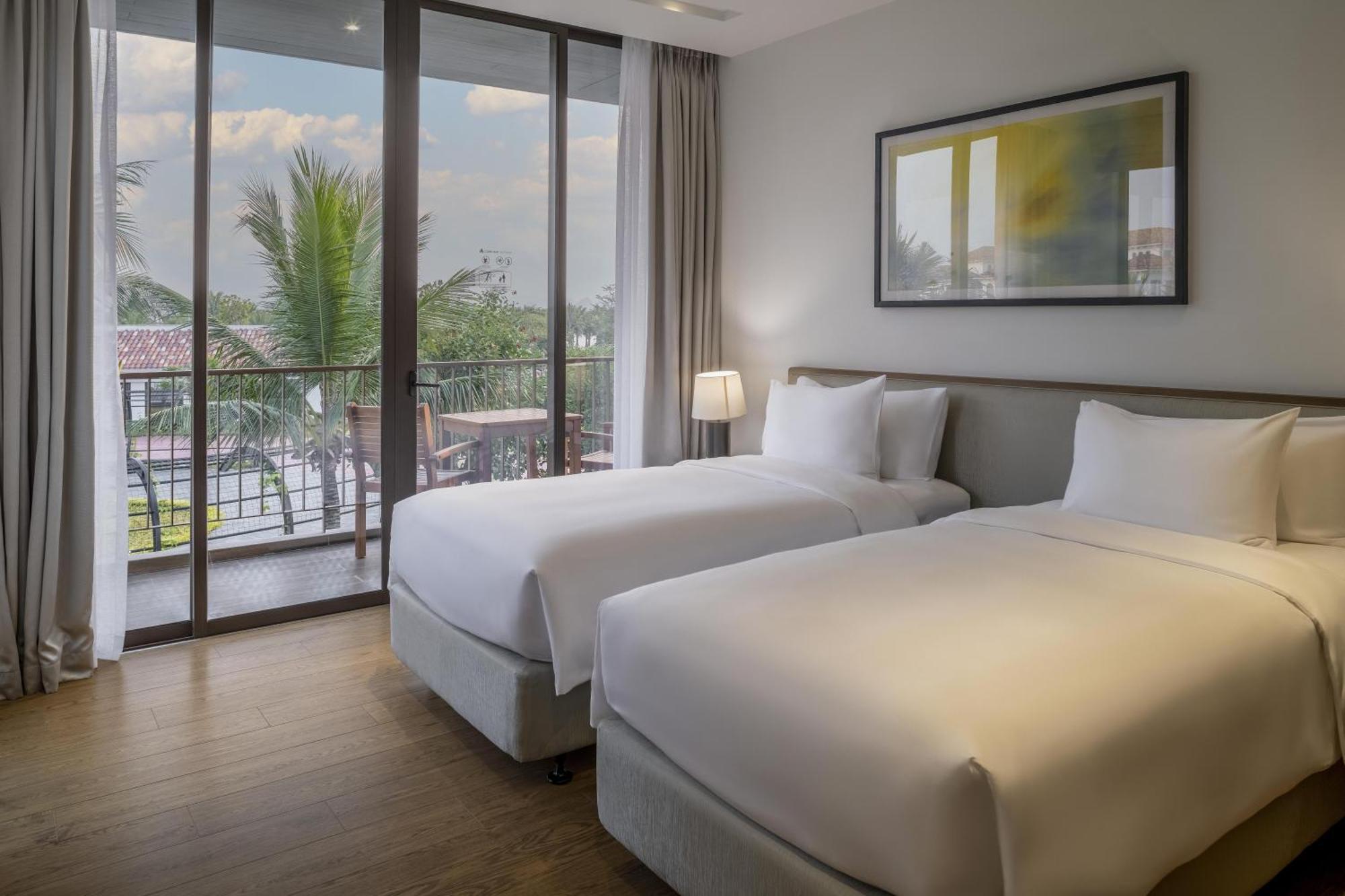 Oakwood Ha Long Hotel Bagian luar foto