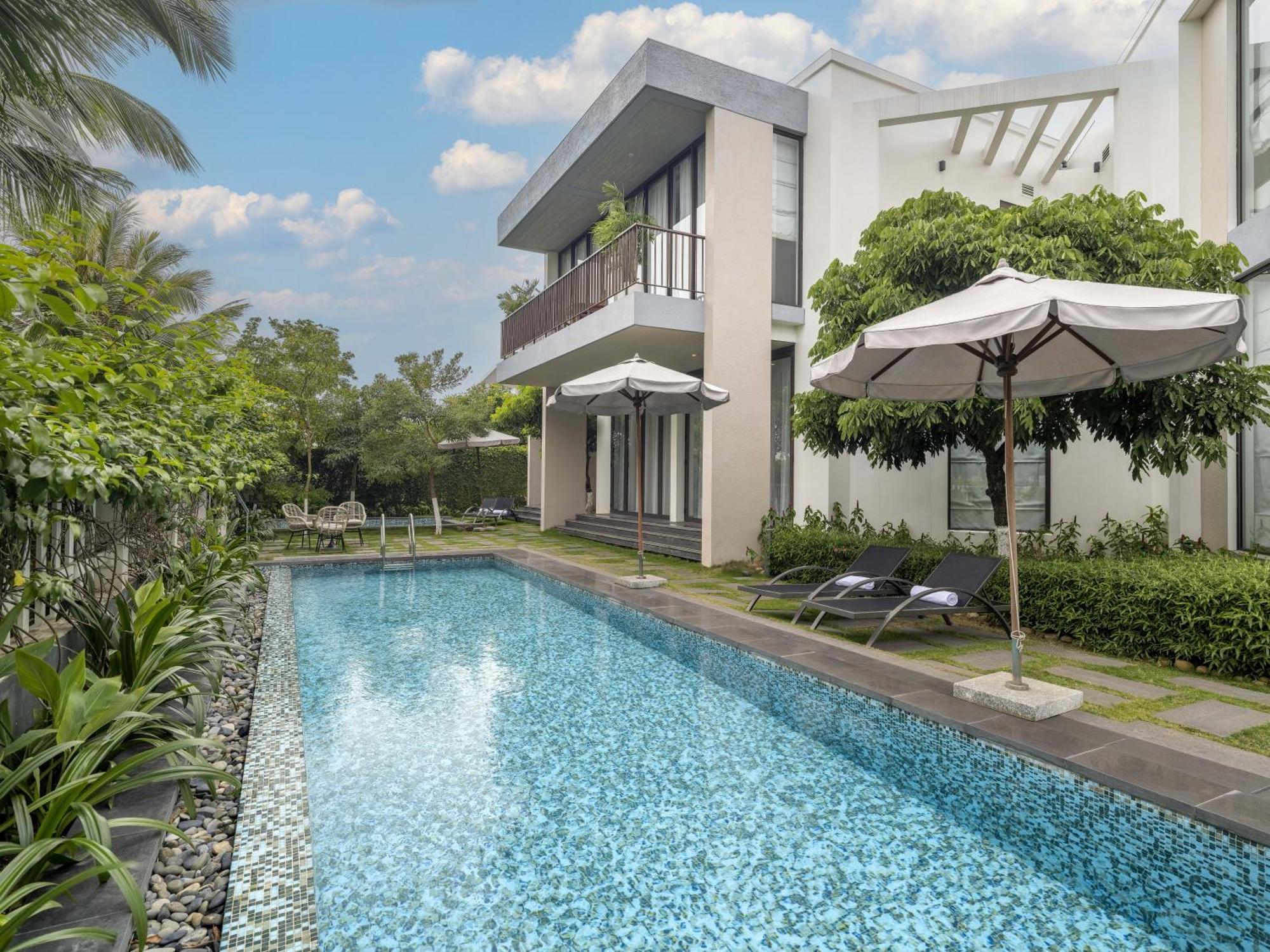 Oakwood Ha Long Hotel Bagian luar foto